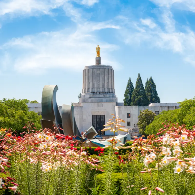The capital building in Salem, Oregon